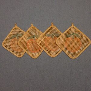 Vintage Woven Straw Peach Trivets Pot Holders Set of 4 Orange Tan Boho Kitchen